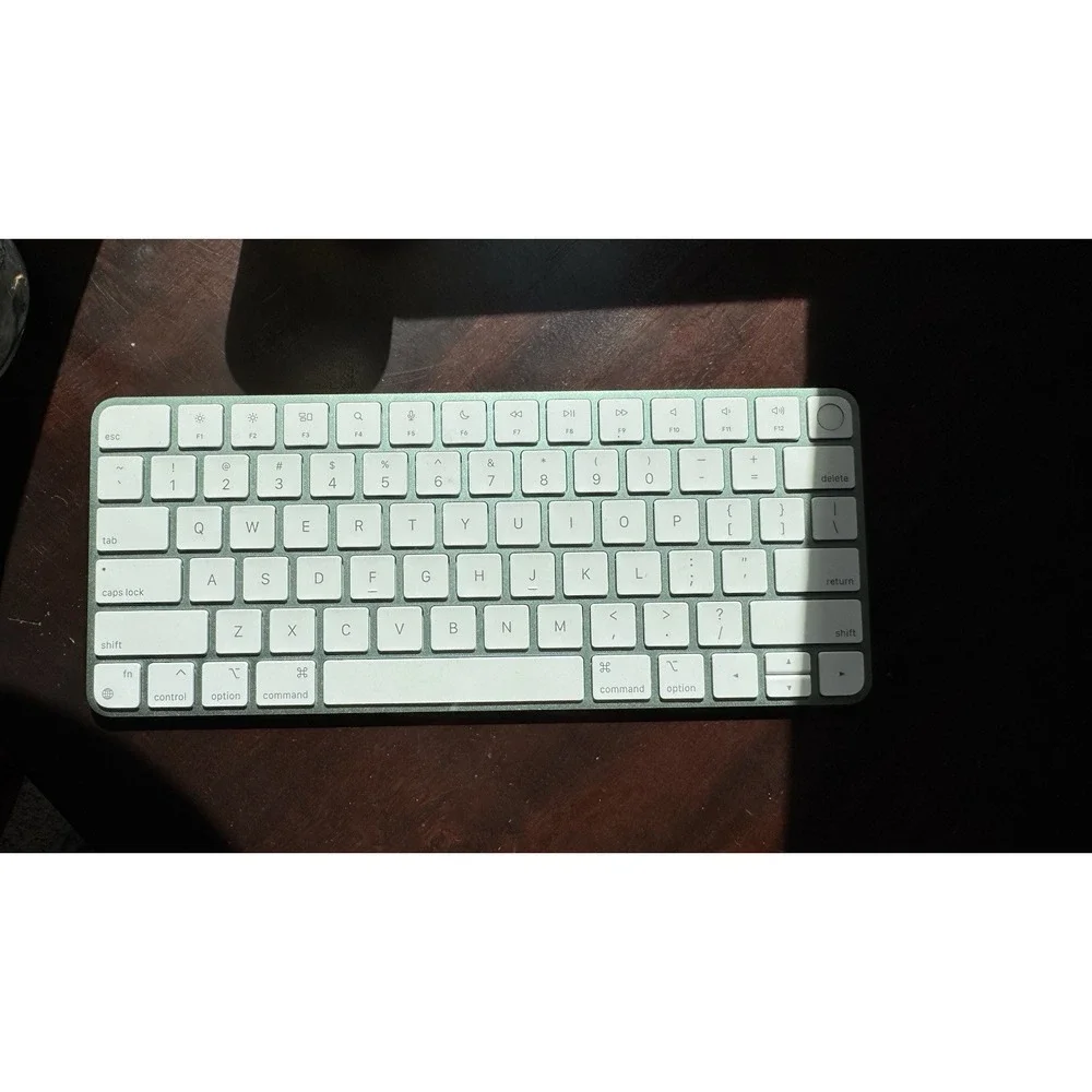 Apple Magic Keyboard with Touch ID for Mac Green A2449